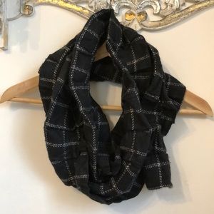 Lands End Scarf ❤️Buy 2 items, get 1 free!!!❤️